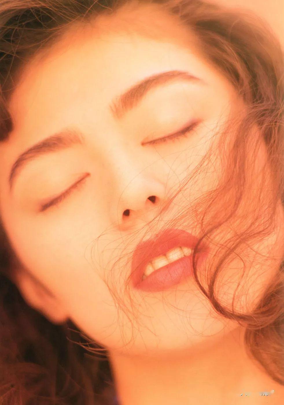 武田久美子丨没有ps没有整容的90年代这才叫盛世容颜