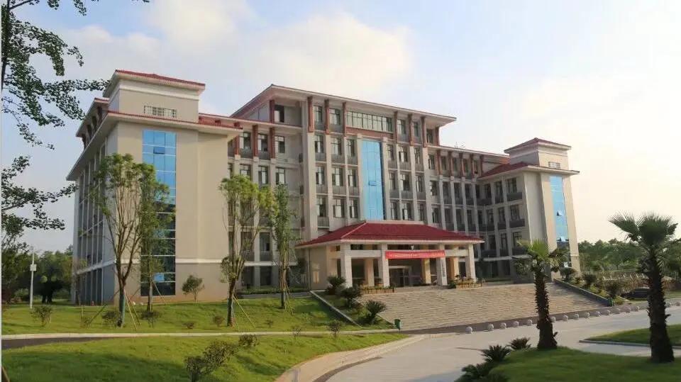2020湖南环境生物职业技术学院单招指南