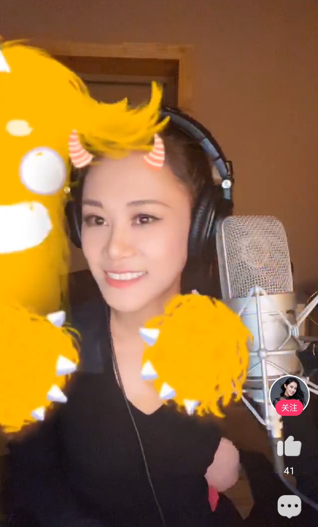 三次在直播间演唱原创爆曲少年梦然获酷狗网友怒赞