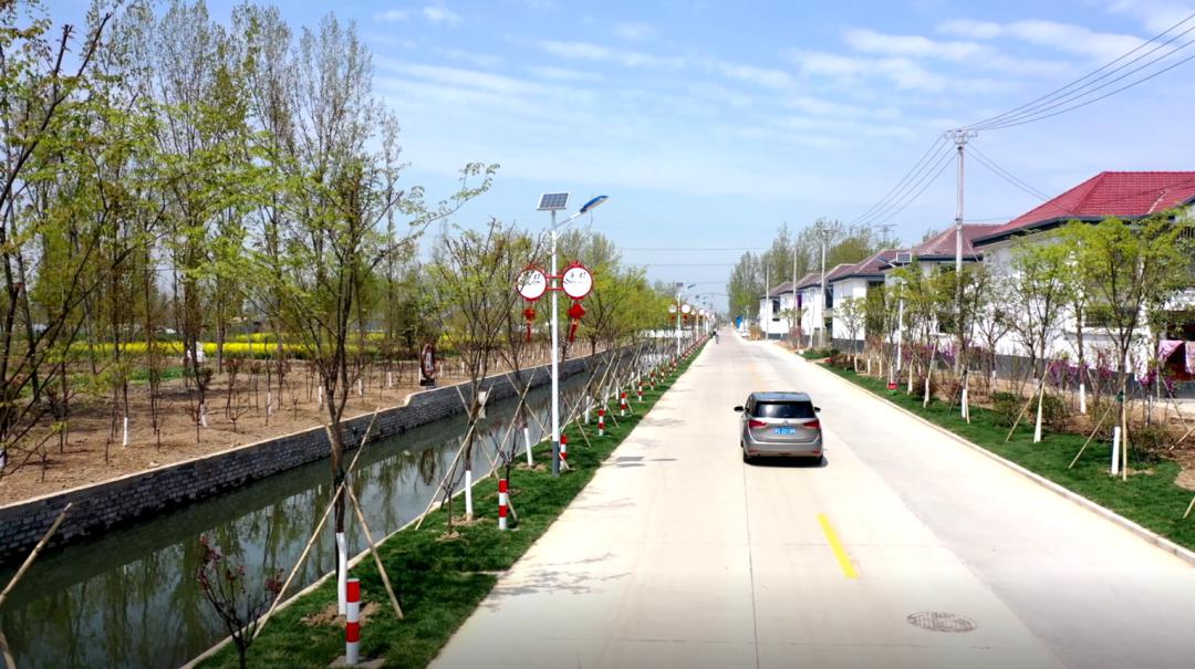 在集中居住,文化传承,高效农业方面狠下功夫,新车村成为徐州市民人文