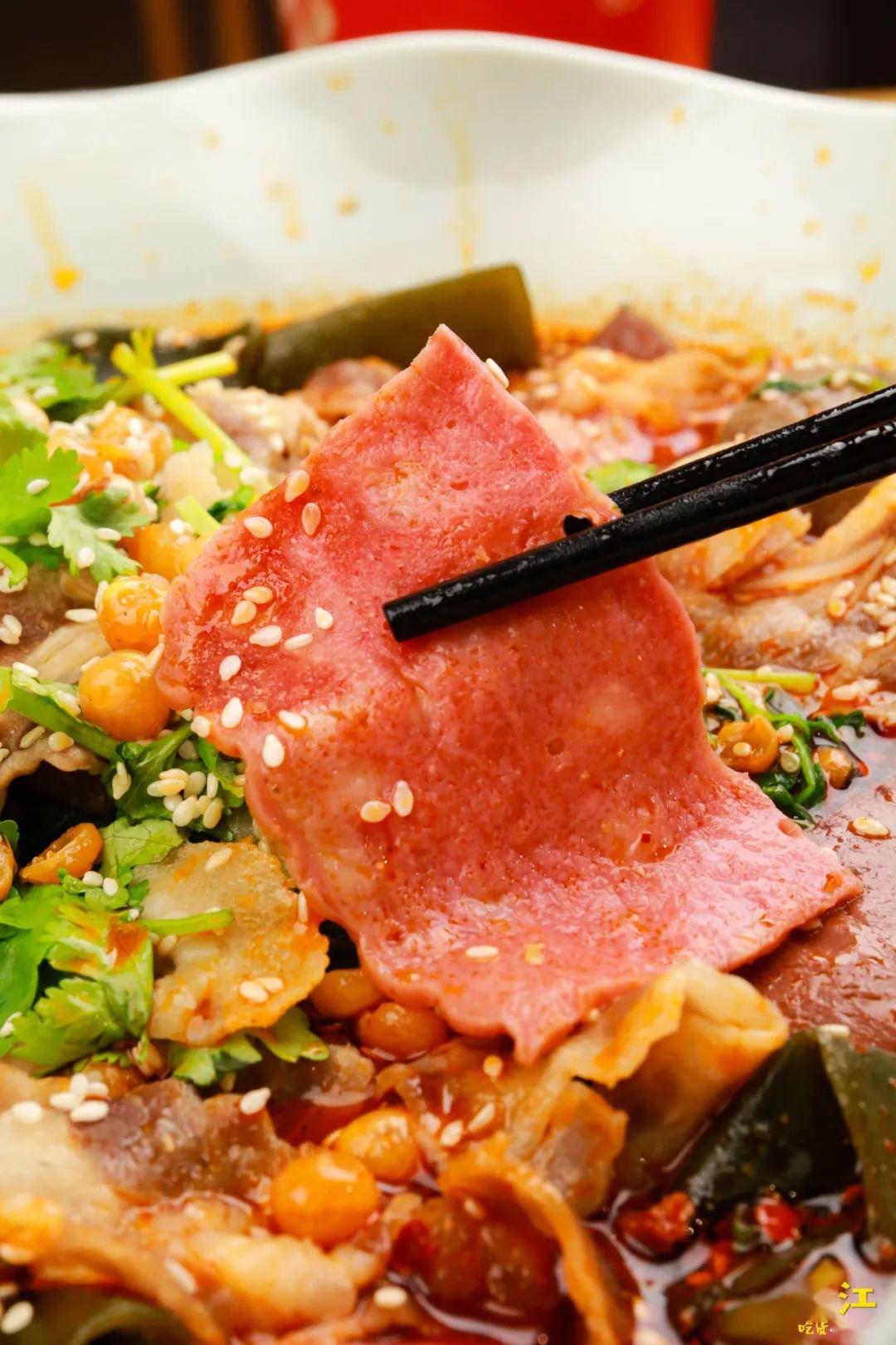 人均20藏在商场里的成都味道吃冒菜撸串串巴适得板