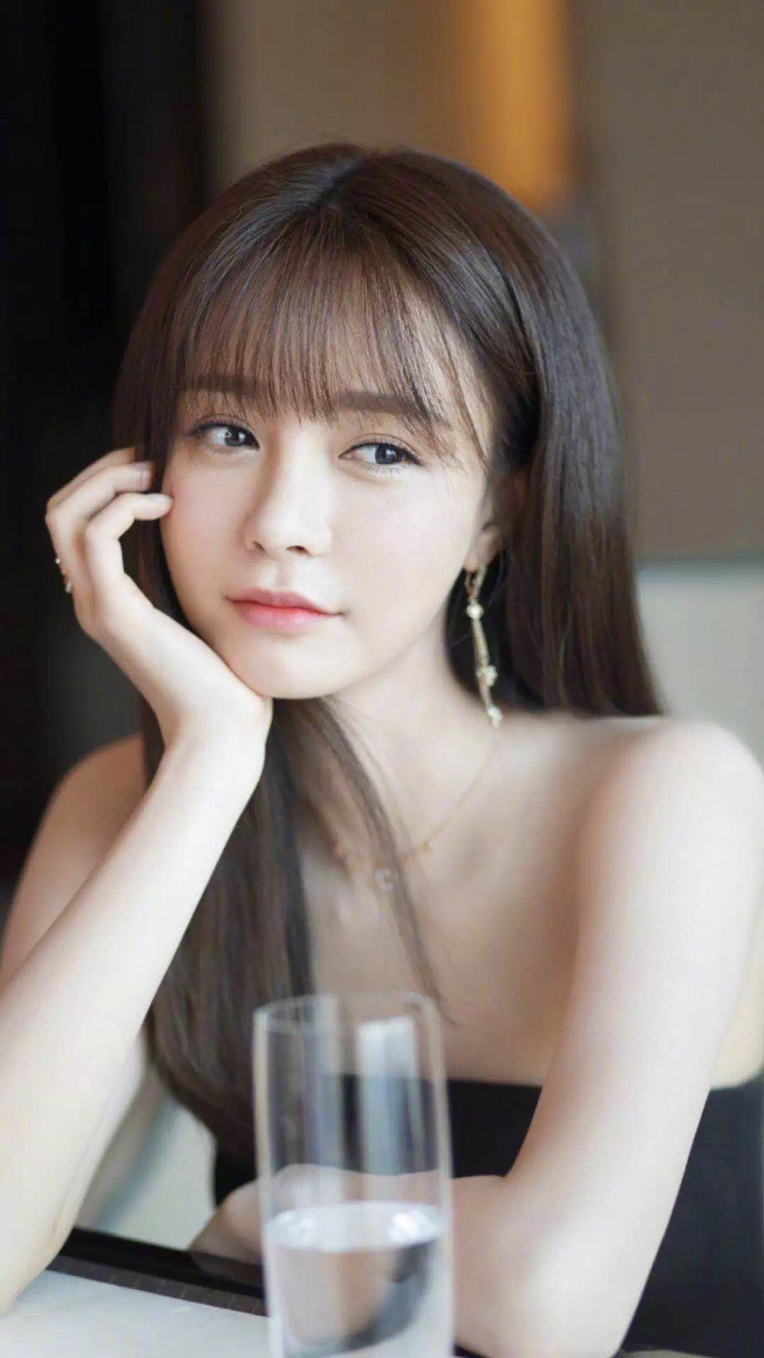 沈梦辰穿搭堪称时尚教科书瞬间减龄20岁温柔少女春日必备哦