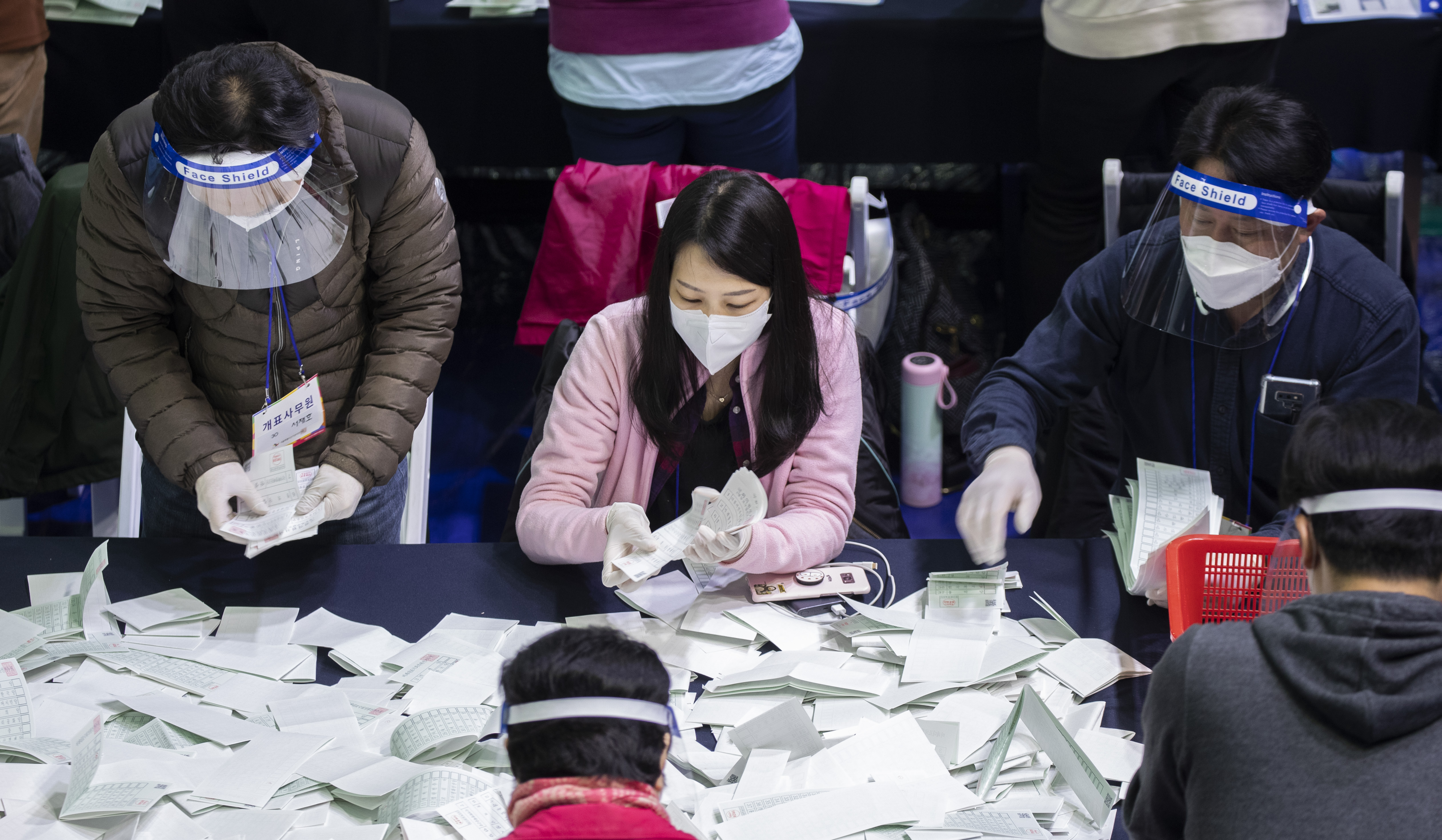 韓國第21屆國會選舉計票進行時 國際 第4張