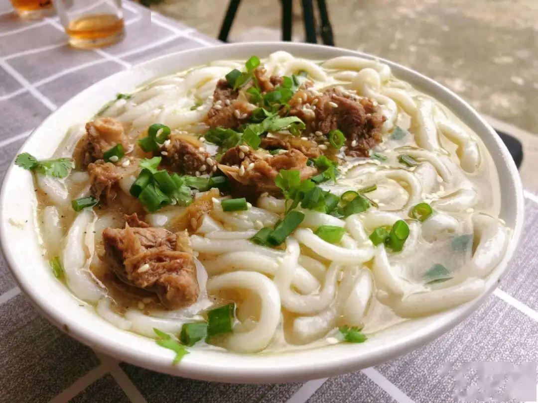 濑粉仔鹅汤圆仔糍邓村牛仔骨只有这三样美食?