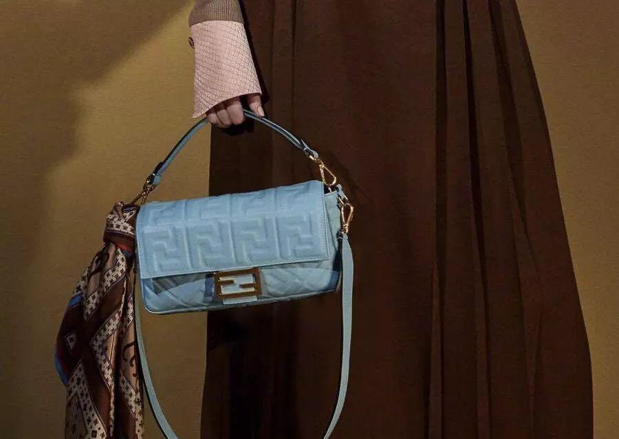 2020年,腋下包真太火了!