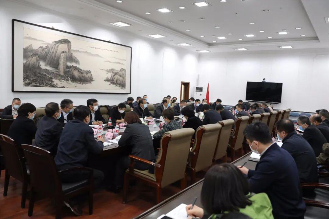 杨卫新主持会议,任军,赵金波,安锦香出席会议.记者|侯树河编辑|周丽