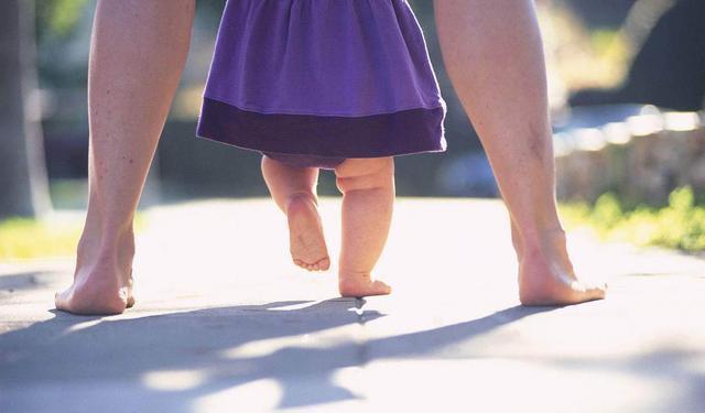 原创宝宝多大可以独立走路让宝宝学会走路其实没那么难