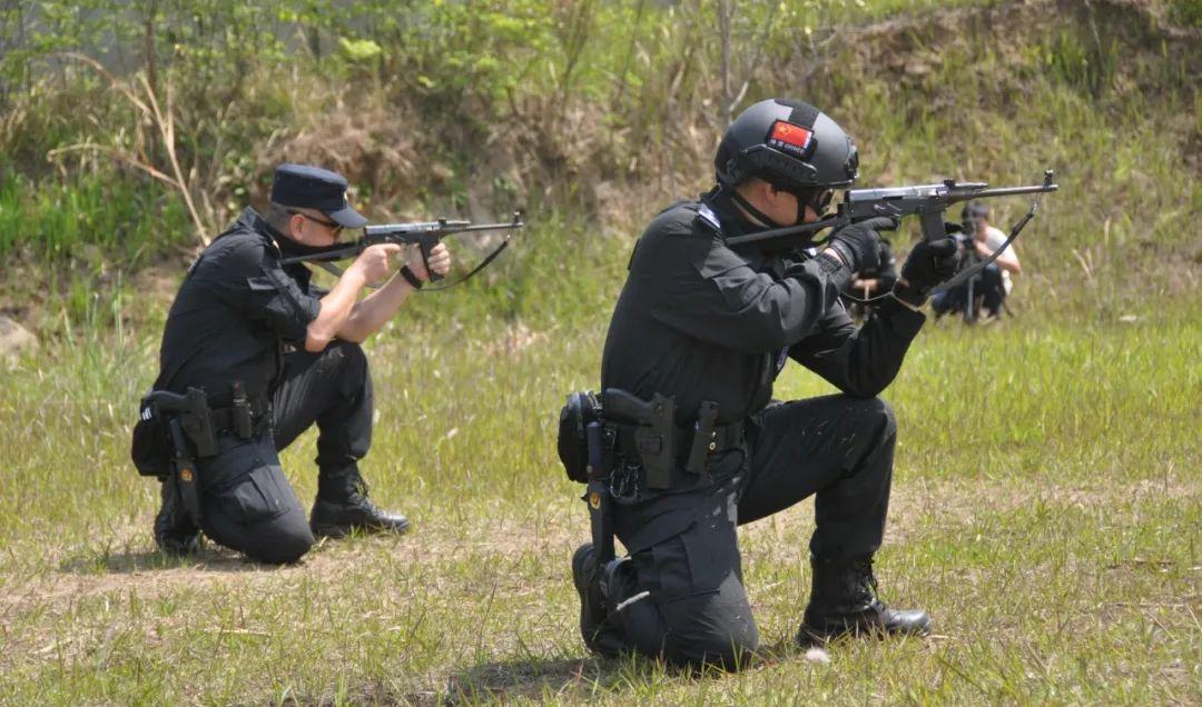 帅气!中江特巡警大队开展实战射击训练