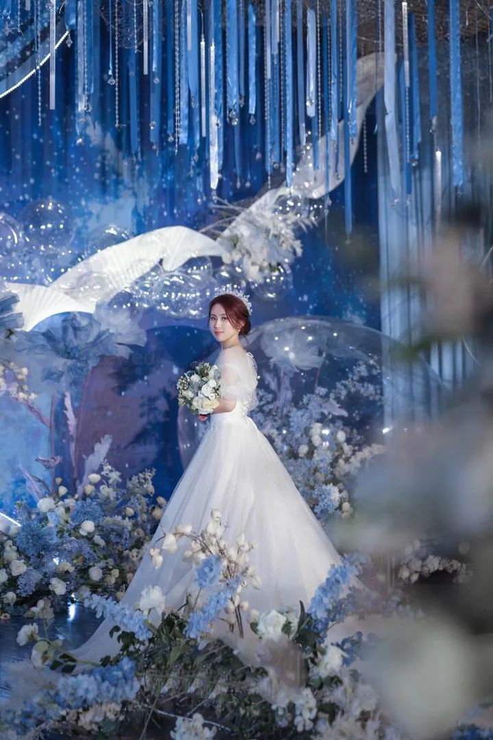 原创经典的蓝色主题婚礼是深邃宇宙的神秘也是流星划过的未来感