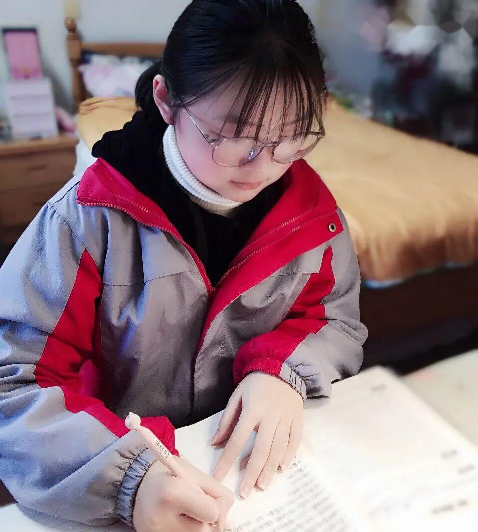 —古华中学三月学生各类之星评比表彰活动