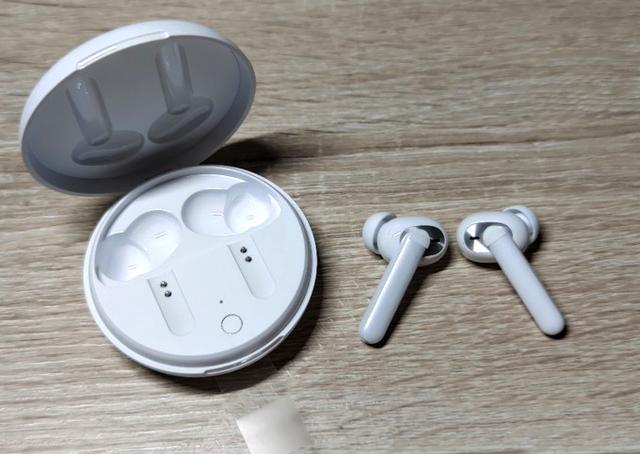 oppoencow31真无线耳机开箱评测低延时好音质同档平替真香