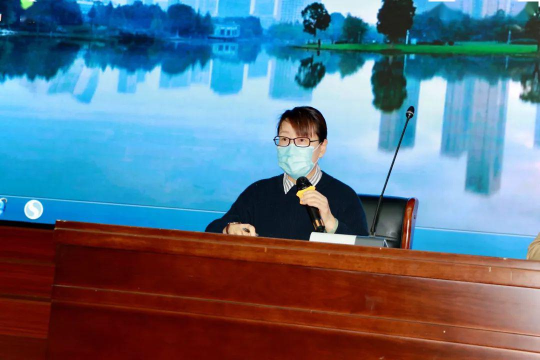 持书仗剑护君归