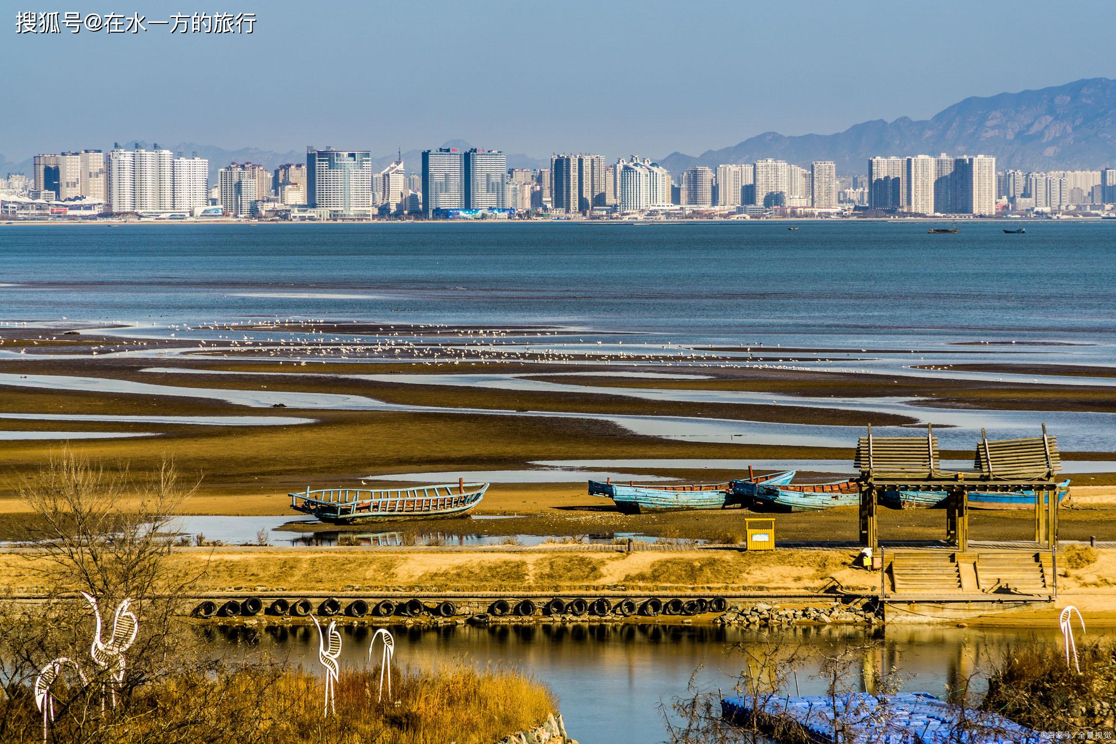 毗鄰濱海大道,是秦皇島市北戴河風景名勝區四大景區之一