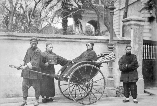 封建社会寄生虫八旗子弟的奢侈生活难怪大清灭亡