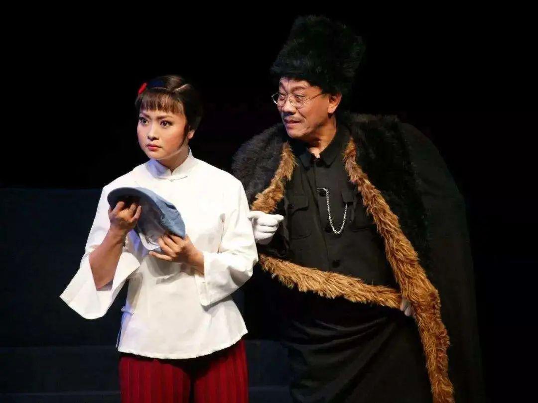 豫剧《铡刀下的红梅》:新时代的英雄赞歌