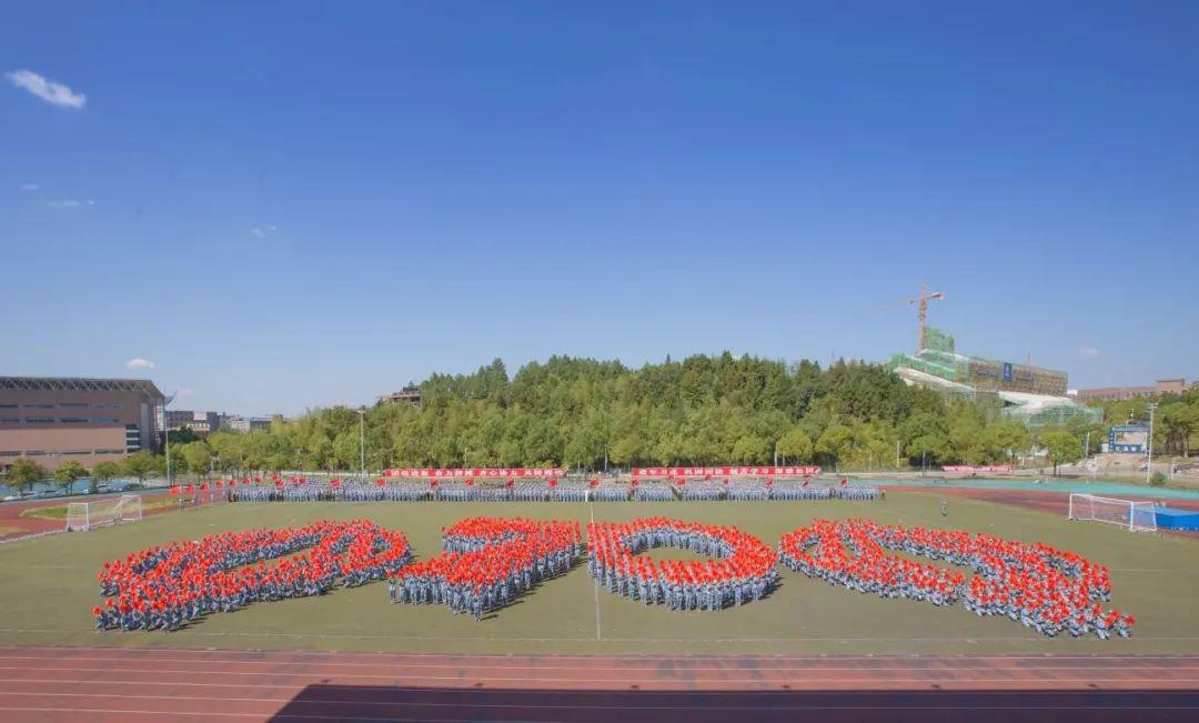 景德鎮陶瓷大學校報記者團筆鋒詩意人生鏡頭傳遞冷暖讓每一次新聞都擲