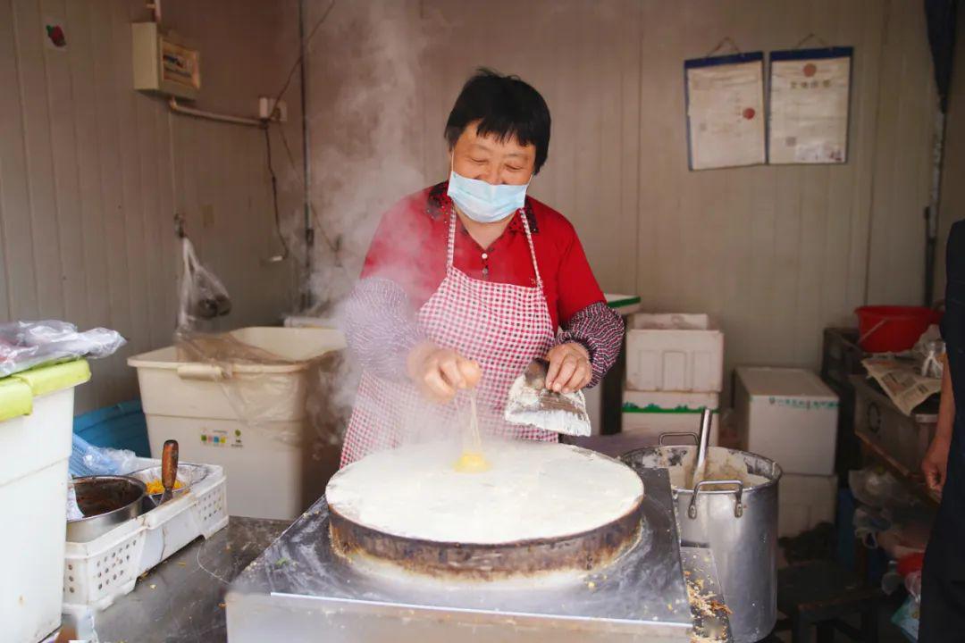 煎饼阿姨图片图片