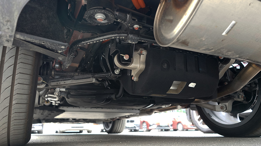 奔驰神龟造型酷 行驶质感有提升 腾势x phev试驾测评