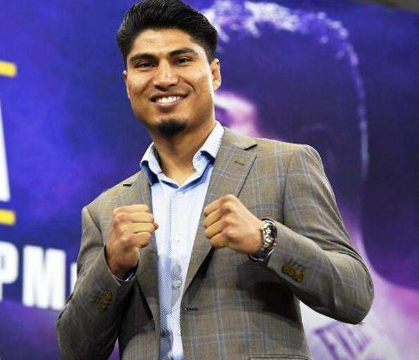 丹尼加西亚四个级别的拳王米奇加西亚打不过帕奎奥