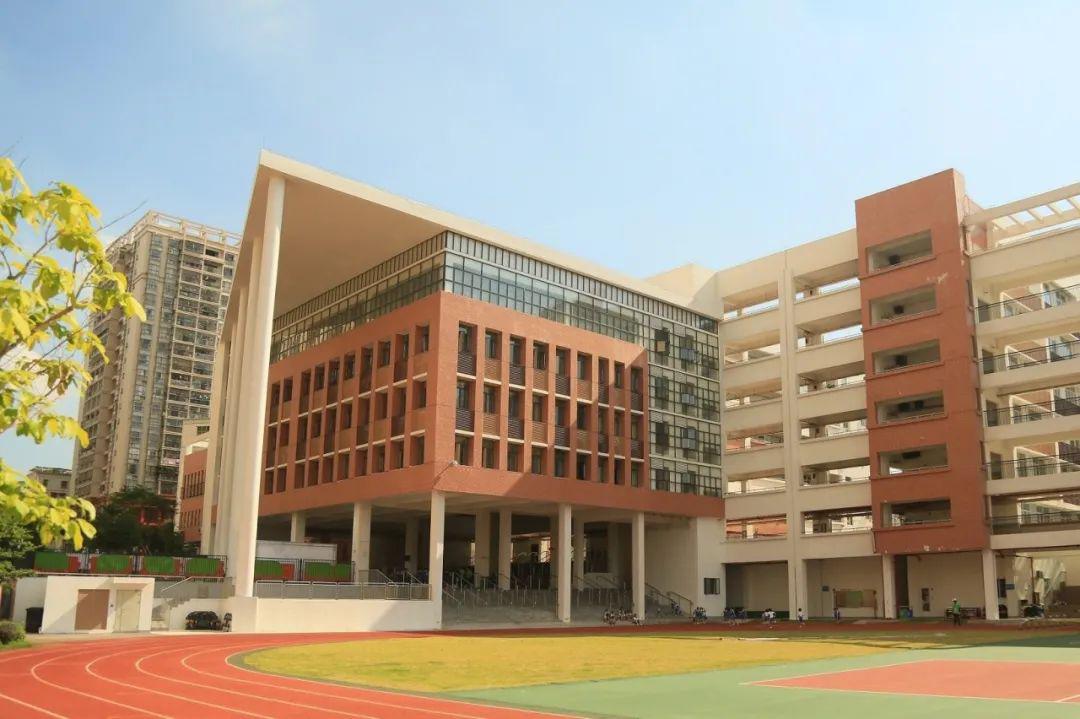 深圳市龙岗区南湾沙塘布学校的个人展示页