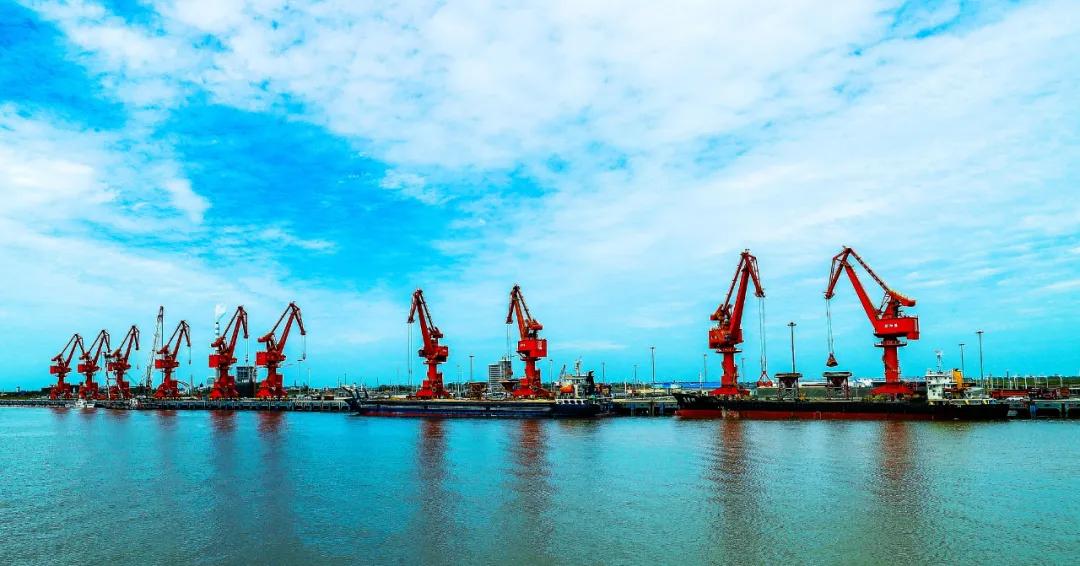 射阳港:吞吐量不断提升, 港口繁忙重现!_码头