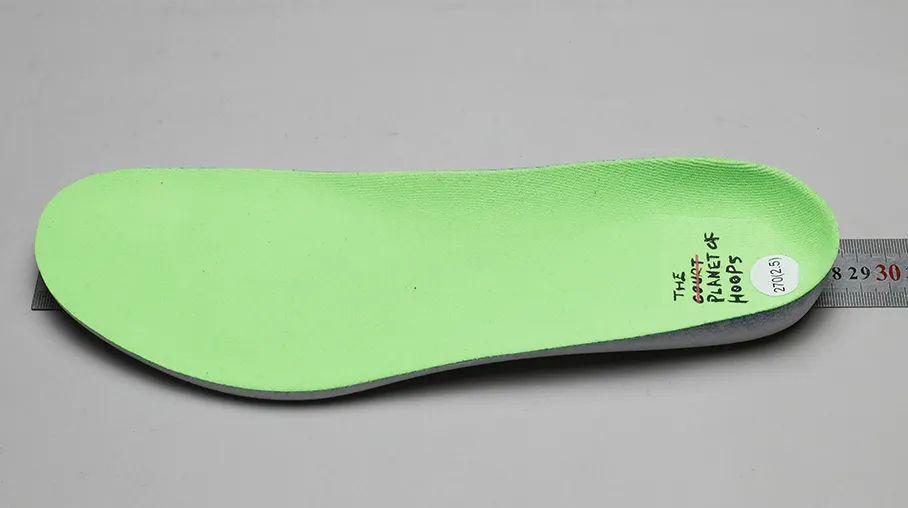 5码鞋垫前掌宽约94.93毫米42.5码鞋垫(凹槽薄处)厚约6.