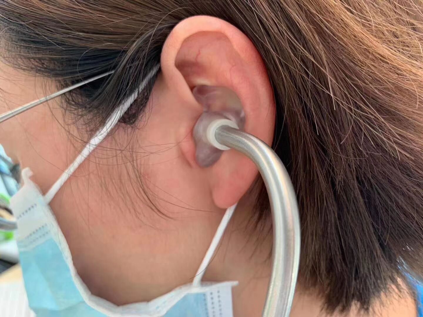听诊器耳件方向朝图片