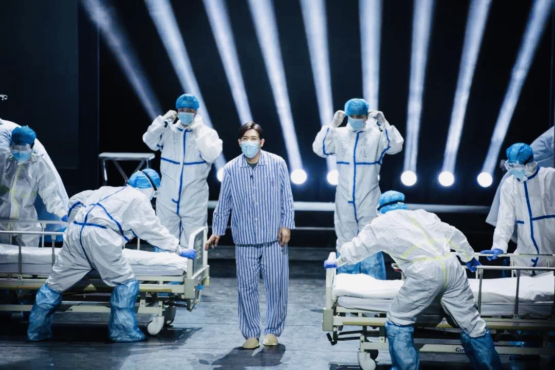 天津人艺推出抗击疫情舞台情景剧致敬白衣天使