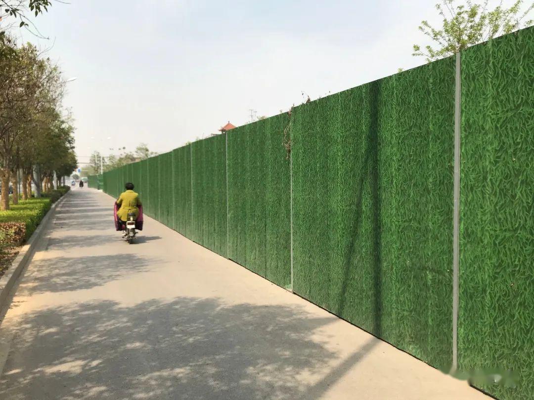 创建全国文明城市创城曝光台公益广告缺失破损城区部分建筑工地围挡不