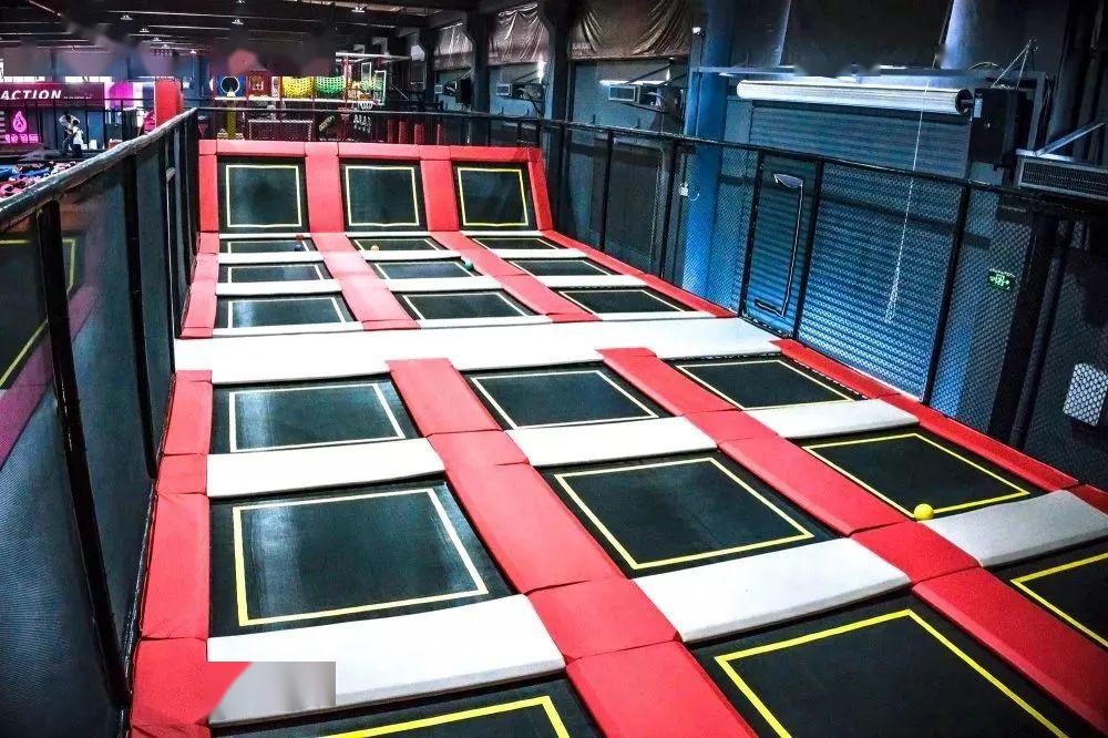 79元2人网红失重地带蹦床公园20游乐项目任玩