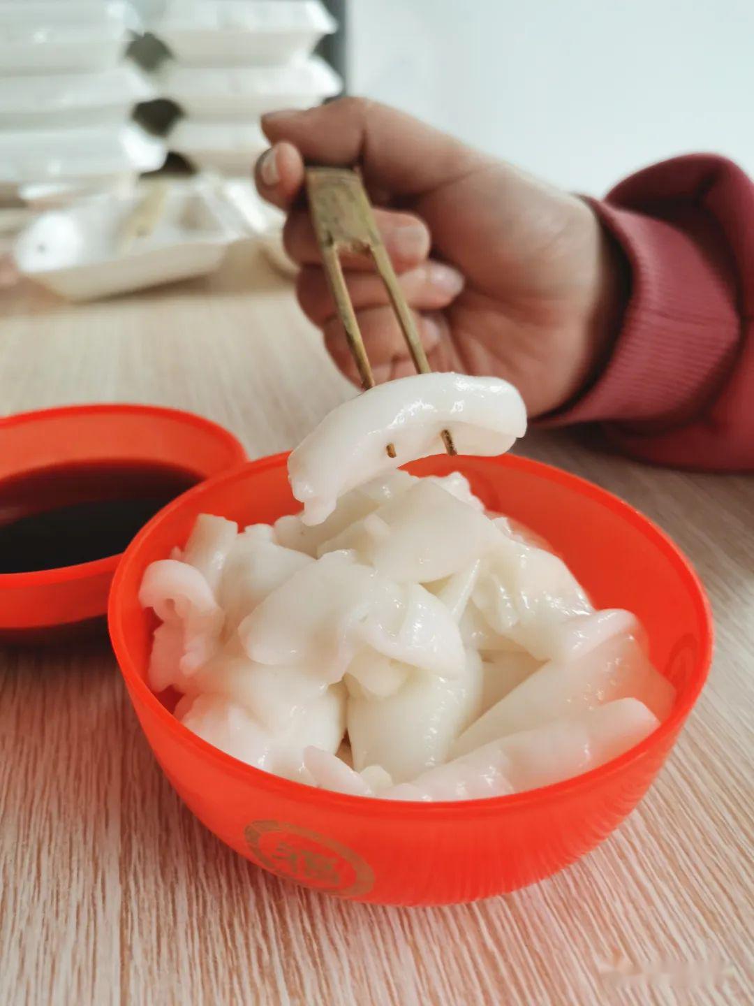 三明街头卖叉叉粿的老爷爷,又有新状况._永安