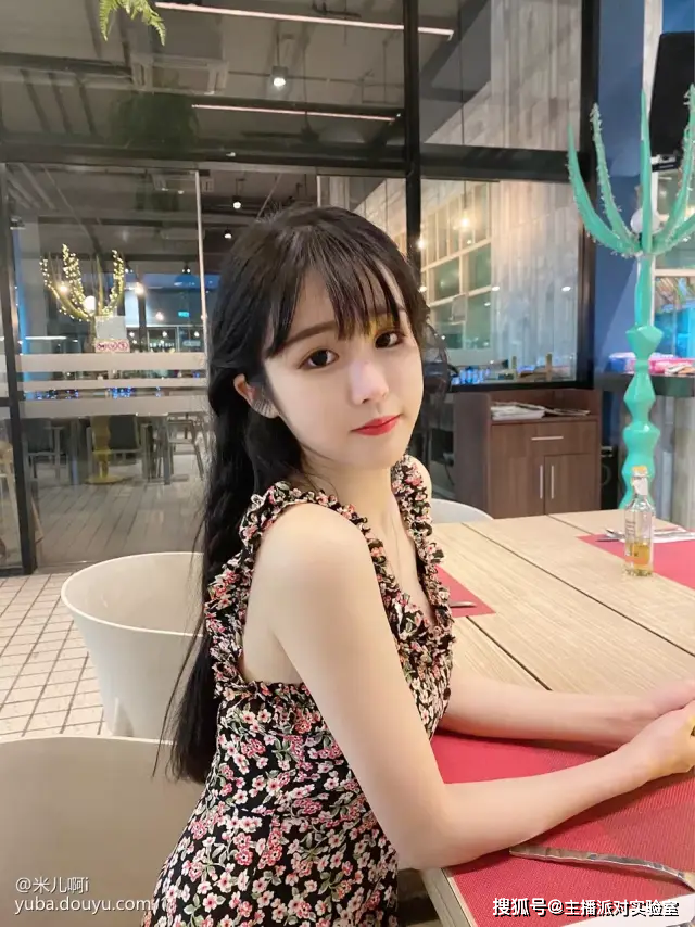 美女主播米儿按摩遭男技师"推油"骚扰?旭旭宝宝开播啦!_宝哥