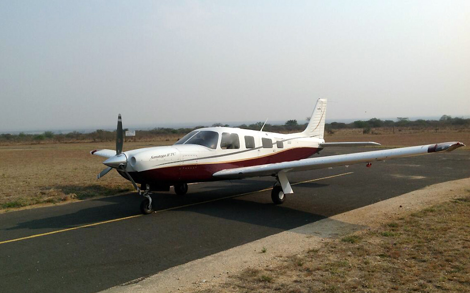  小型民用螺旋槳飛機(jī)_小型螺旋槳客機(jī)