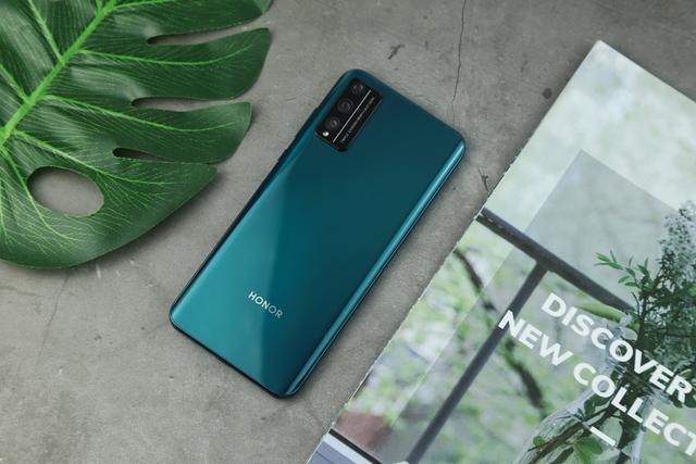 原创95后年轻人新选择荣耀play4tpro上手体验