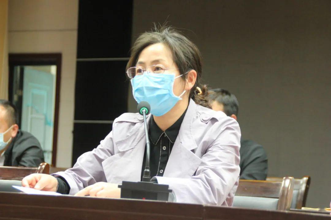 副校长刘晓春对开学报到,教师教学分工,对学生的收心教育,线上线下