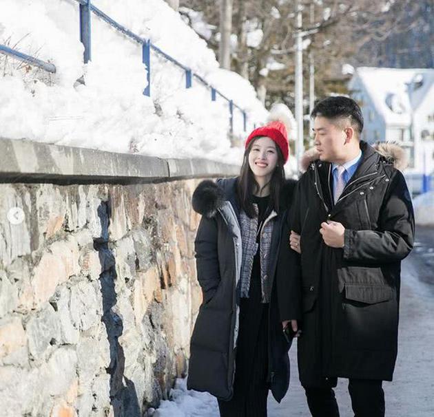 英国华人及中国留学生收到刘强东夫妇捐赠口罩