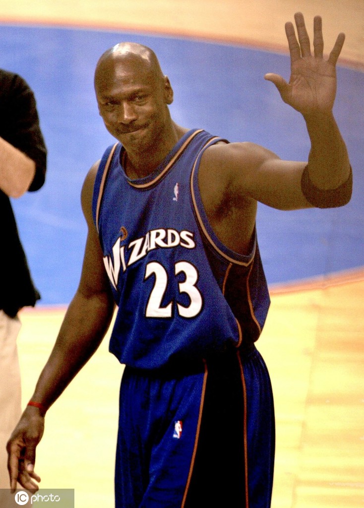 组图:回顾乔丹生涯最后一季 单场砍下45分场均20