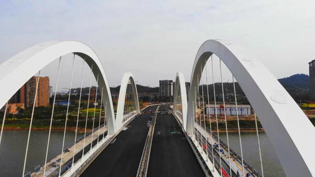 新津视讯新津重大交通桥梁建设项目进入收尾阶段