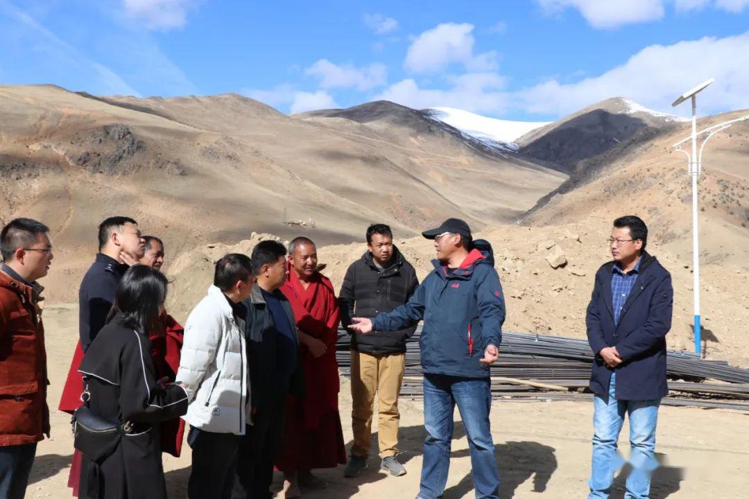 头条要闻尼玛江村同志深入同卡镇调研指导工作