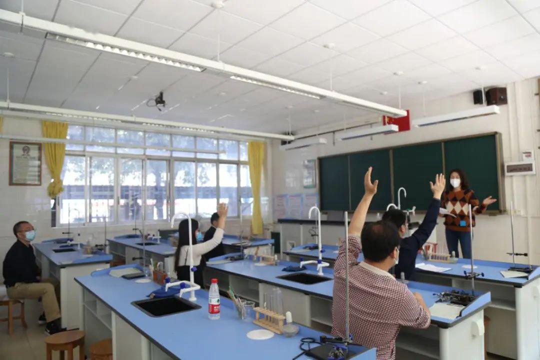 洛浦中学校长寄语初三学子携手共进收获中考学校已做好开学准备复课