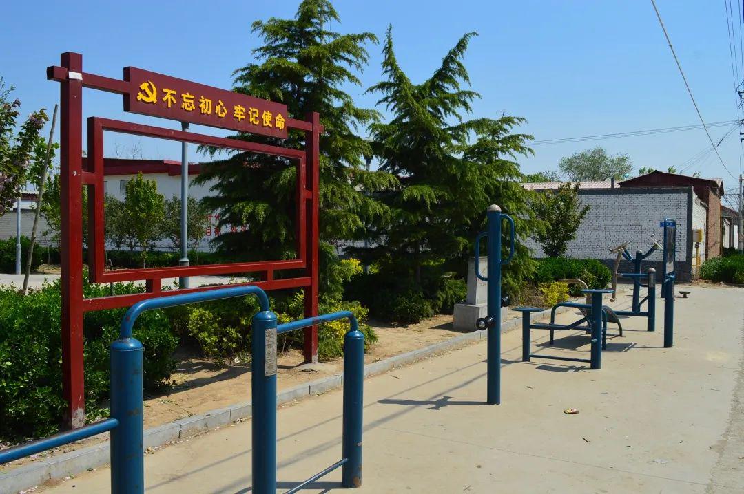 固城镇规划建设小游园扮靓宜居新乡村