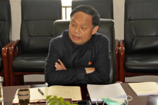 陈延虎参加羊山新区机关一支部组织生活会