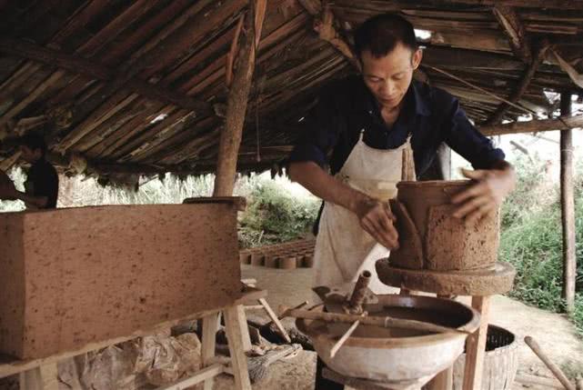 远去的工匠与泥为伴的制瓦匠
