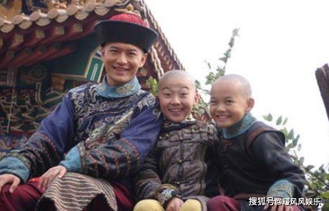 他是《鹿鼎记》里幼年韦小宝,今不仅长相帅气,而且已为人父_王成阳