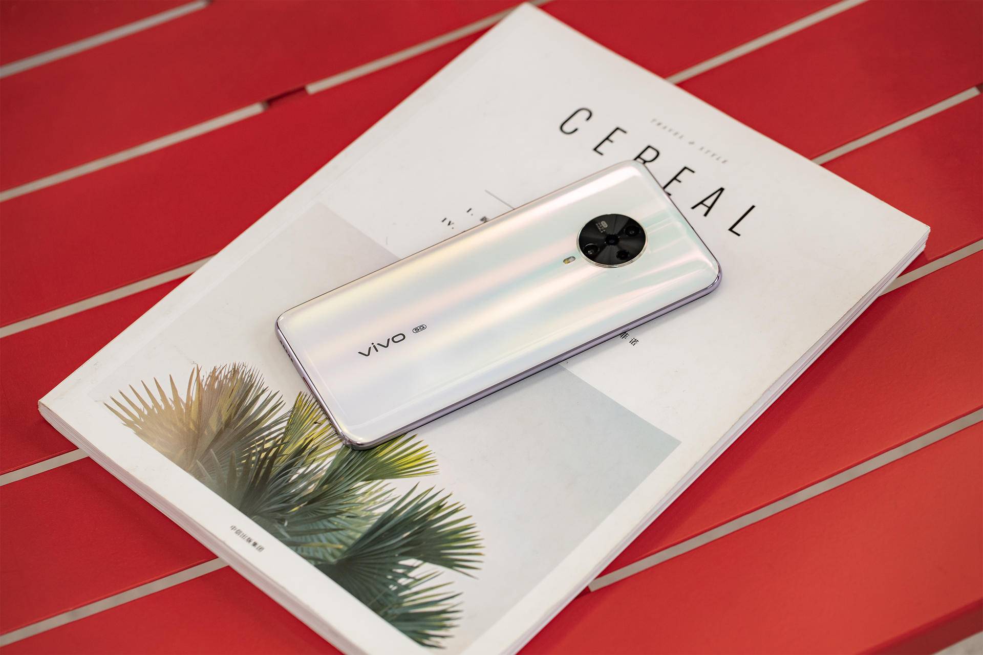 美得不像实力派vivos6凭轻薄机身完美自拍领跑5g手机销售榜