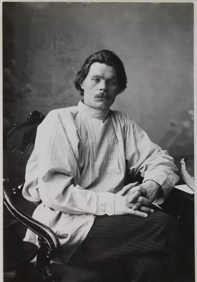 金鑫直播室第4期从不合时宜者到御用的红色文豪高尔基