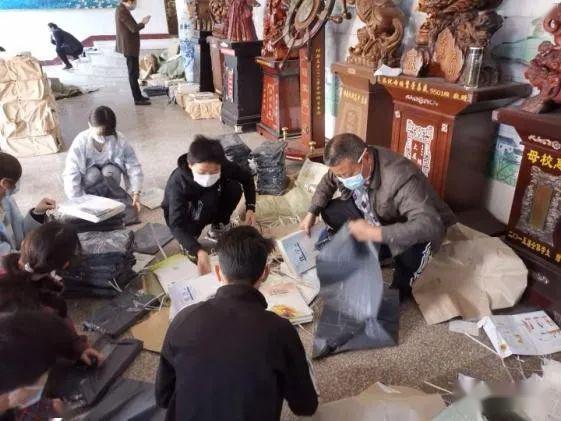 民进阳新总支会员万维东离校不离岗不负宅春光