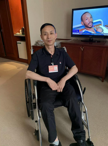 矢志不渝守初心侠骨柔肠展担当自强模范贾文宇的逆袭人生