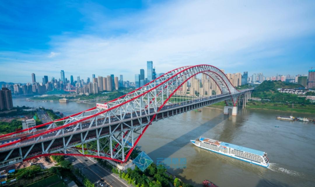 552米主跨的拱桥——朝天门大桥330米主跨的梁桥——石板坡大桥复线桥