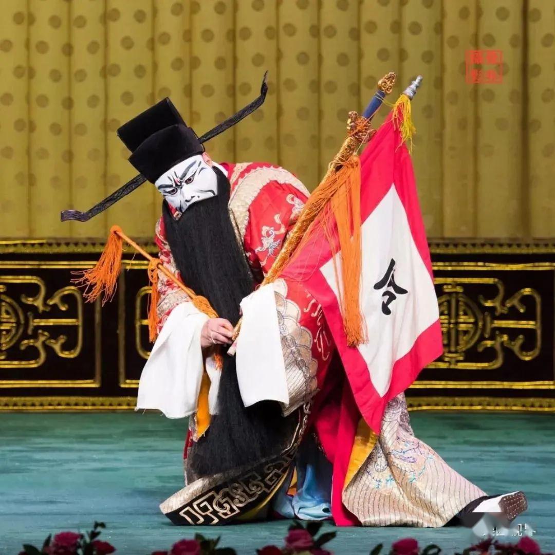 花脸名家韩巨明云唱戏在戏迷中一炮而红